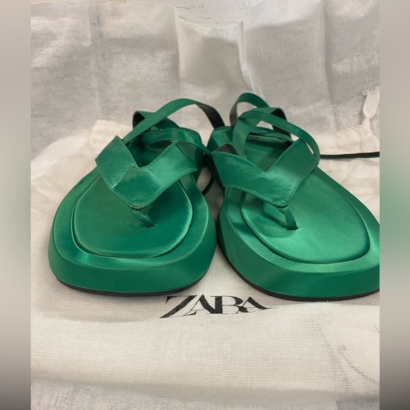 Zara Satin Effect Green Chunky ankle wrap thong sandals. STUNNING 💚 Size 8 - Picture 15 of 15